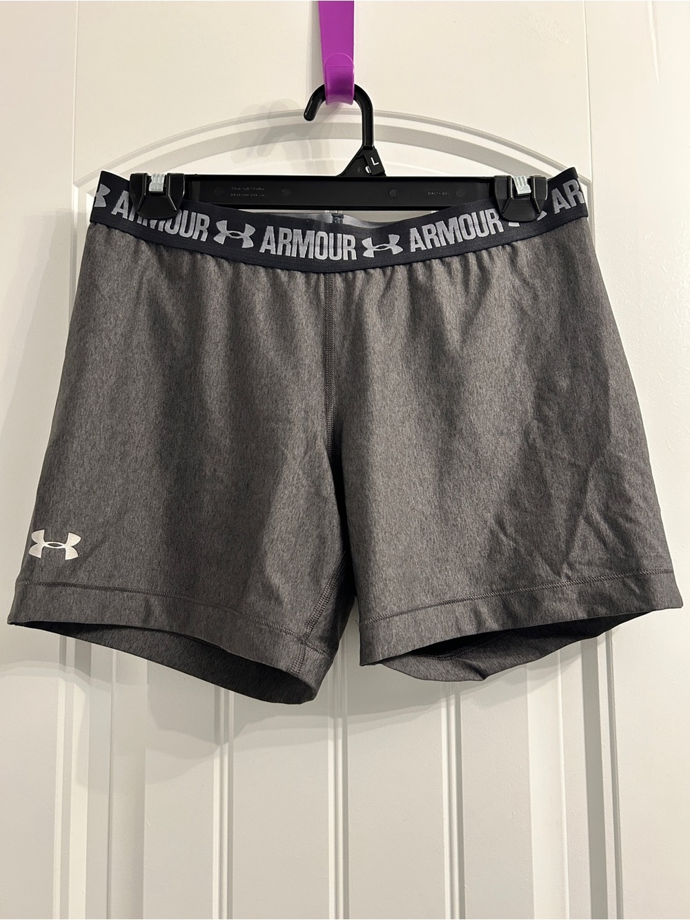 Under Armour Women's Dark Gray CompressionAthletic Shorts with Branded Waistband